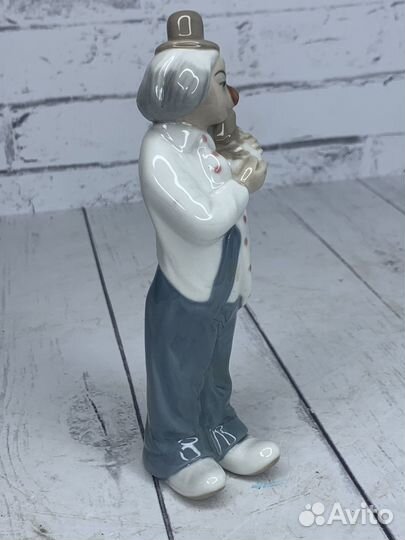 Фарфоровая статуэтка клоун Испания