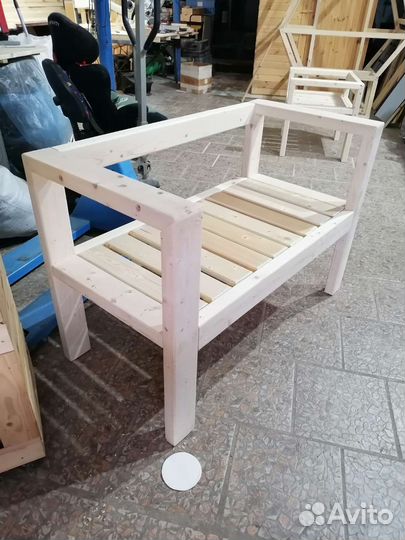 Диван садовый