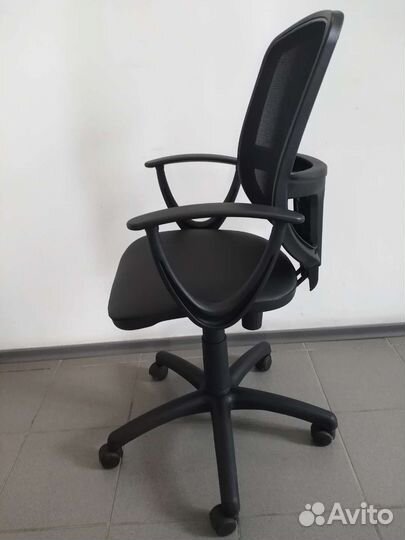 Компьютерное кресло, стул офисный