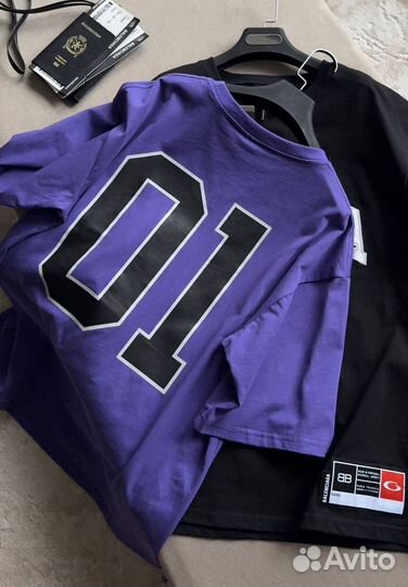 Balenciaga футболка женская оверсайз