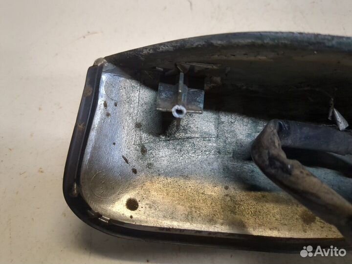 Подсветка номера Nissan Elgrand, 1998