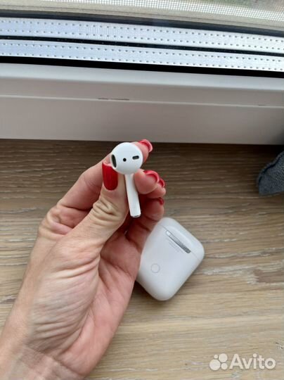 Наушники airpods