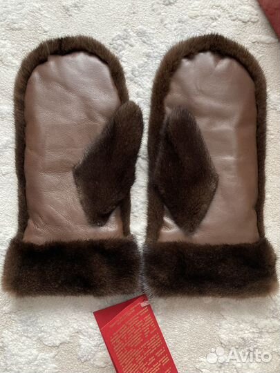 Варежки норковые новые
