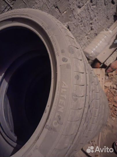 Altenzo Sport Comforter 245/35 R19