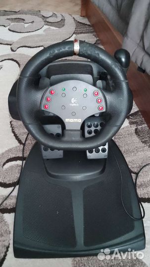 Игровой руль с педалями