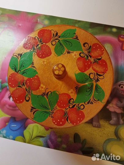 Круглая деревянная коробка