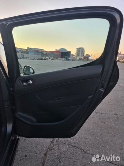 Peugeot 308 1.6 AT, 2010, 221 000 км