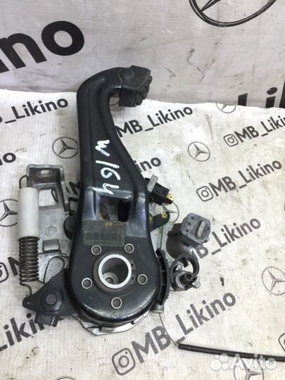 Педаль стояночного тормоза Mercedes-Benz Ml W164