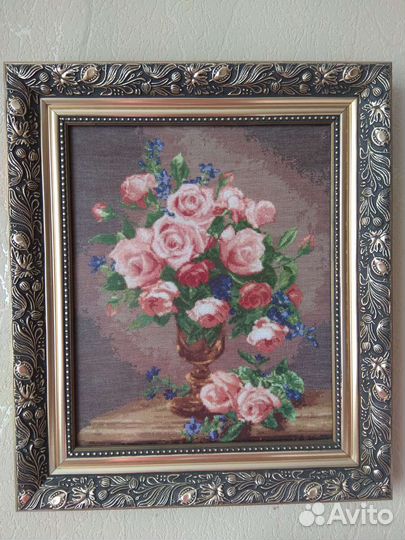 Картина вышитая