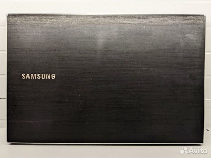 Ноутбук Samsung NP300V5A-S0WRU