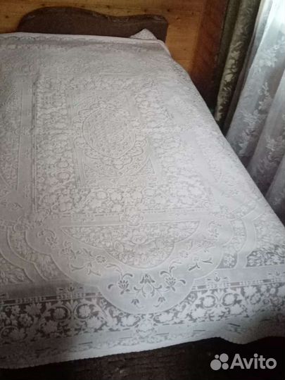 Новое. Кружевное. Покрывало и наволочки д