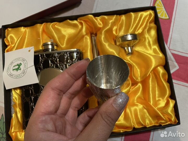 Подарочный набор с флягой