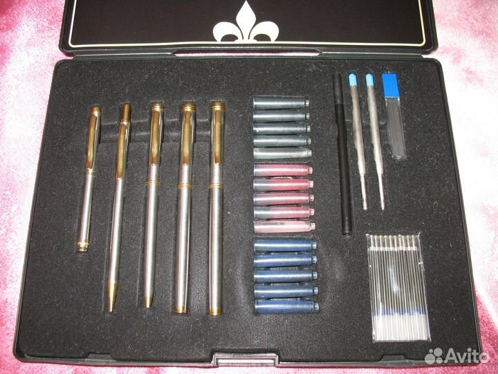 Набор письменных принадлежностей