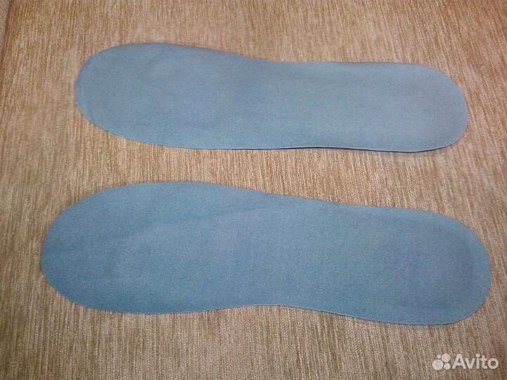 Гелевые стельки для обуви. Новые. Длина 31 см