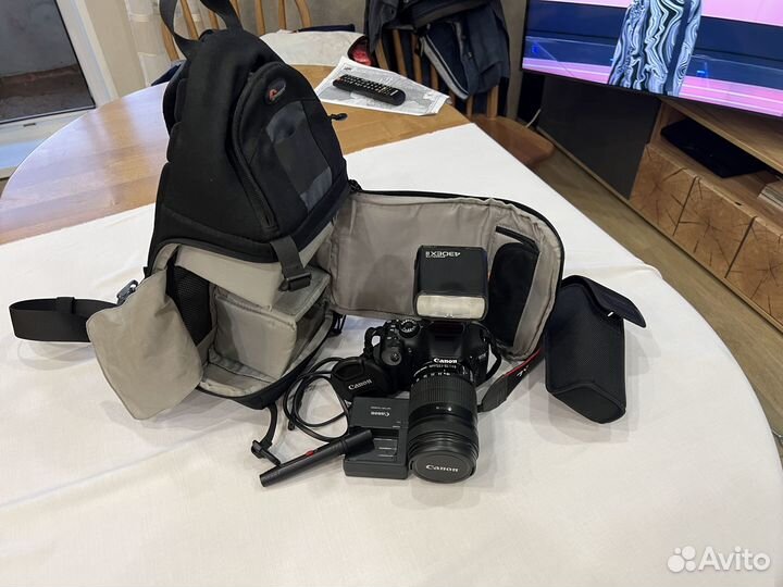 Фотоаппарат canon 550D