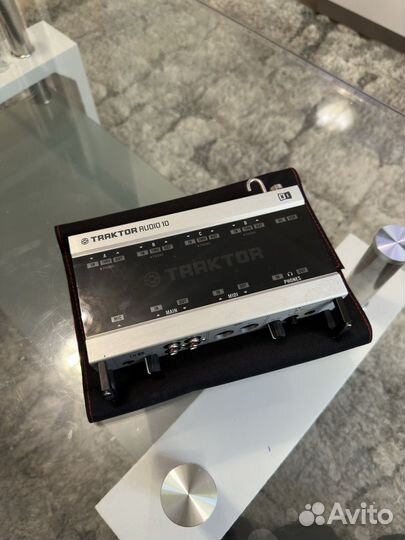 Внешняя аудиокарта Traktor Audio 10