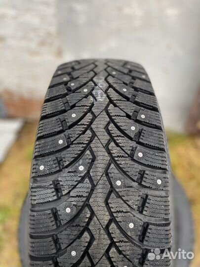 Formula Ice 215/65 R16