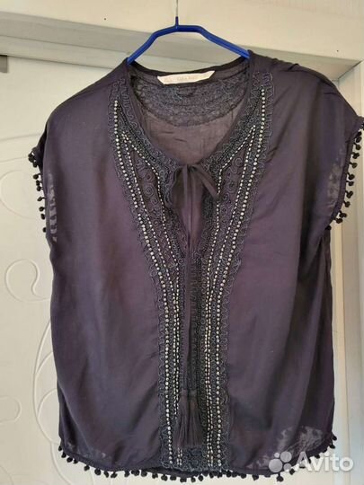 Блузка zara с бусинами и вышивкой S