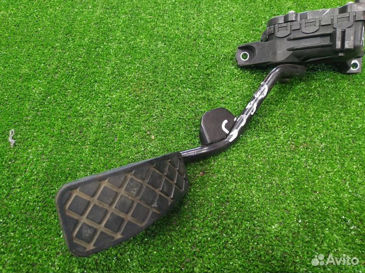 Педаль газа Audi A6 C5