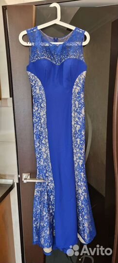 Вечернее платье