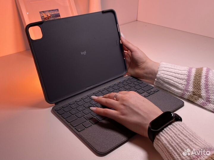 Logitech Combo Touch iPad Pro 11''