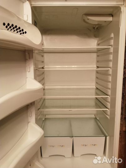 Холодильник zanussizk 26/11R