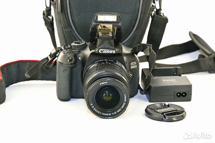 Canon EOS 600D/T3i 18.0MP цифрозеркалка Kit 18-55
