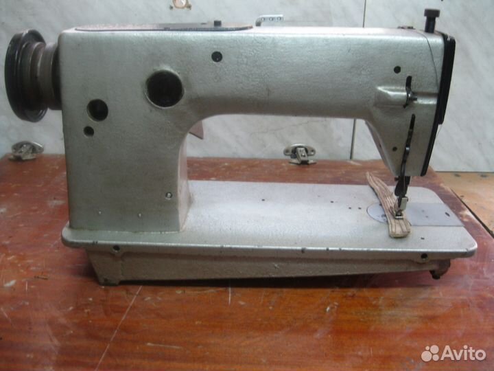 Швейная машина промышленная 1022 кл
