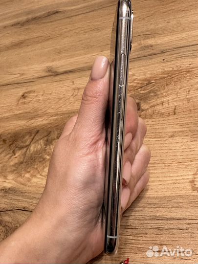 iPhone X, 256 ГБ