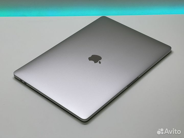 MacBook Pro 15 Touch Bar / Retina 53 цикла