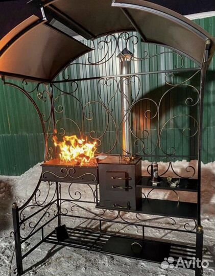 Мангал с крышей