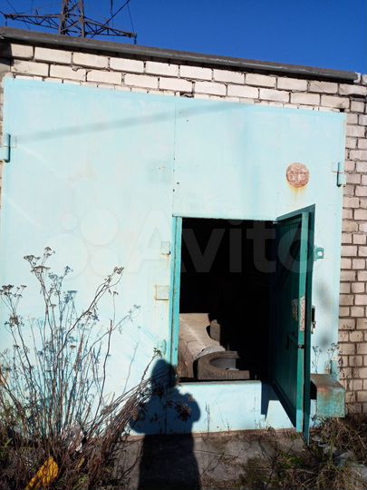 Гараж, > 30 м²