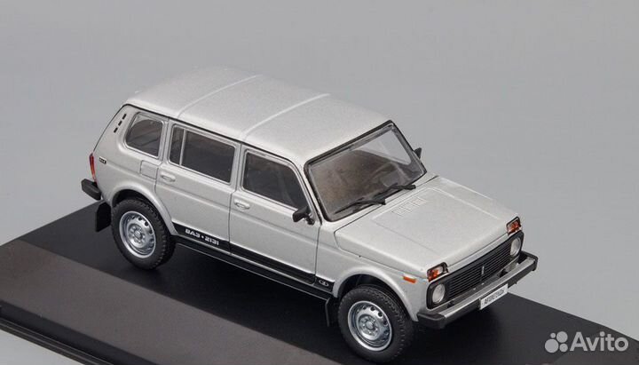 Ваз 2131 Нива LADA 4x4 Автолегенды Новая 1:43