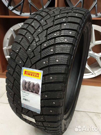 Pirelli Scorpion Ice Zero 2 285/40 R21 109H