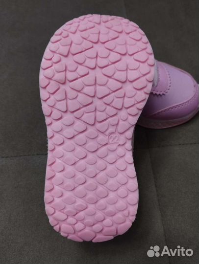 Кроссовки для девочки