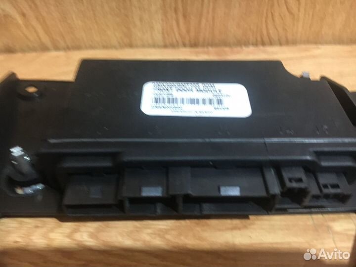 Блок комфорта передней правой двери Cadillac SRX