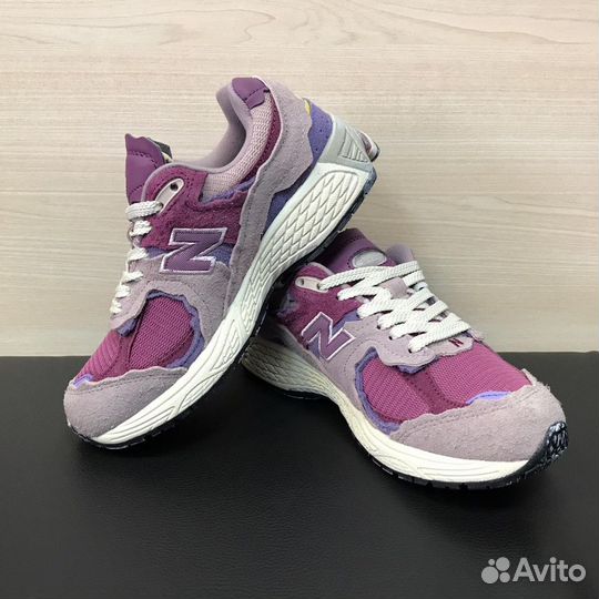 Кроссовки New Balance 2002r женские сиреневые