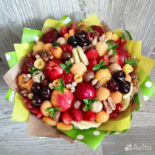 Букеты из фруктов