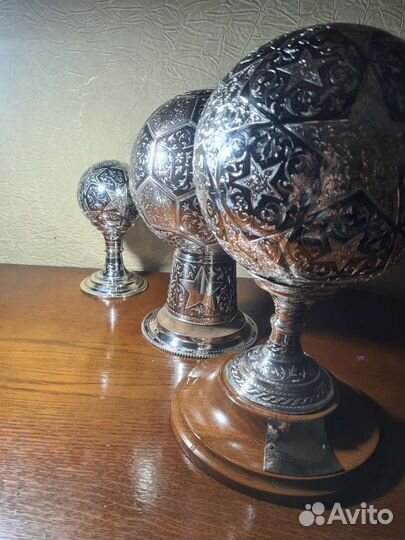 Футбольный мяч из серебра