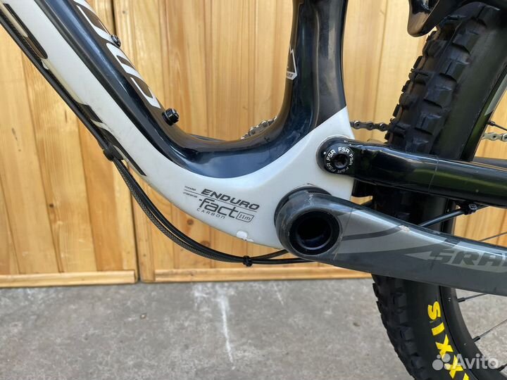 Specialized Enduro Carbon 27,5. L