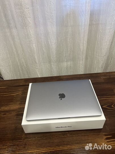 Apple MacBook Pro 13 2019