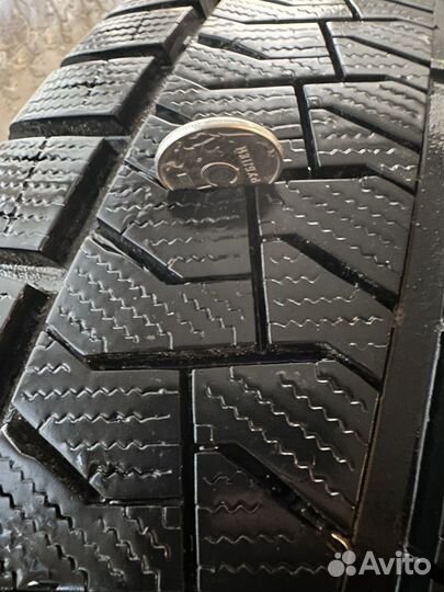 Pirelli Ice Asimmetrico 225/60 R18