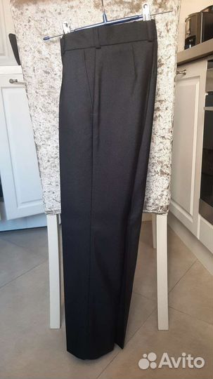 Костюм школьный Valenti. Новый. Школьная форма