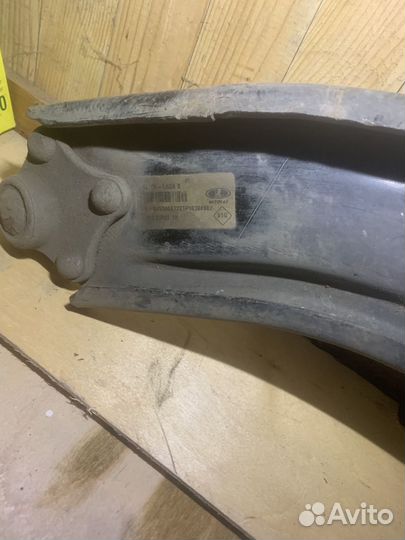 Рычаг передней подвески лада веста