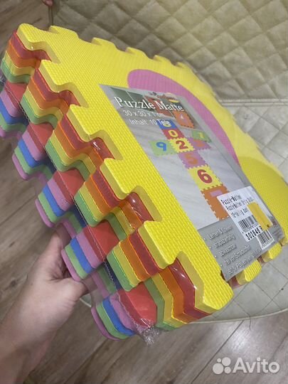 Детский коврик-пазл новый