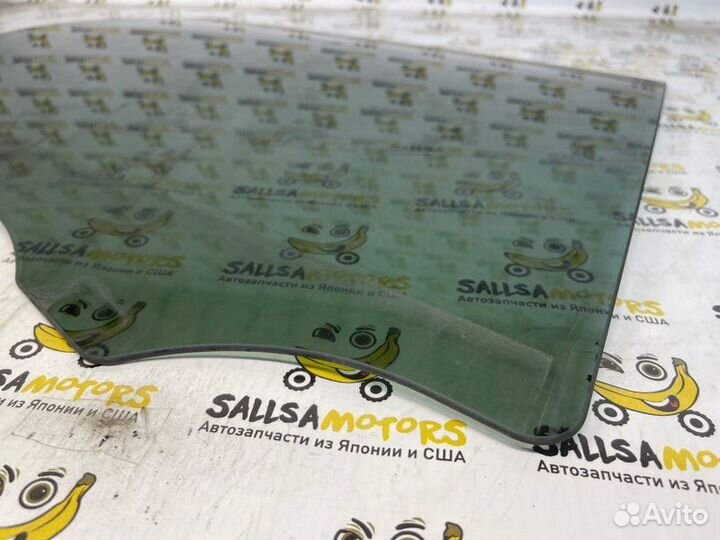 Стекло двери заднее правое Porsche Cayenne 958