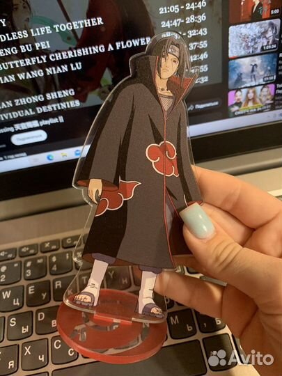 Итачи стенд