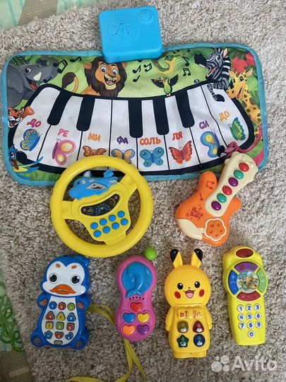 Музыкальные, резиновые игрушки, развивающий столик