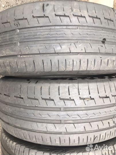 Continental PremiumContact 6 215/55 R17 94V