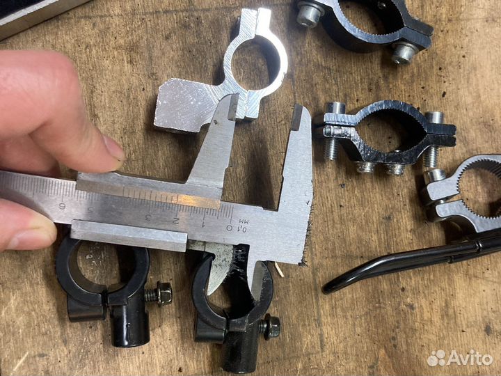 Крепеж на руль мотоцикла